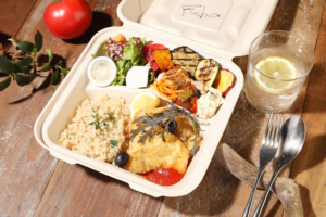 Monkey Sea & Real food