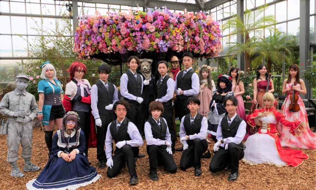 バラ園初のメリーゴーランドも　カラーオブスプリング開催中！　京成バラ園　