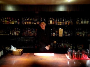 最高級のエンターテイメントを松戸で ～Bar bergere　上野 恵一