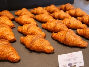 焼きたてクロワッサンが主役!CAFE BURDIGALAオープン