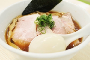 連日盛況! 中華そば いしずゑ