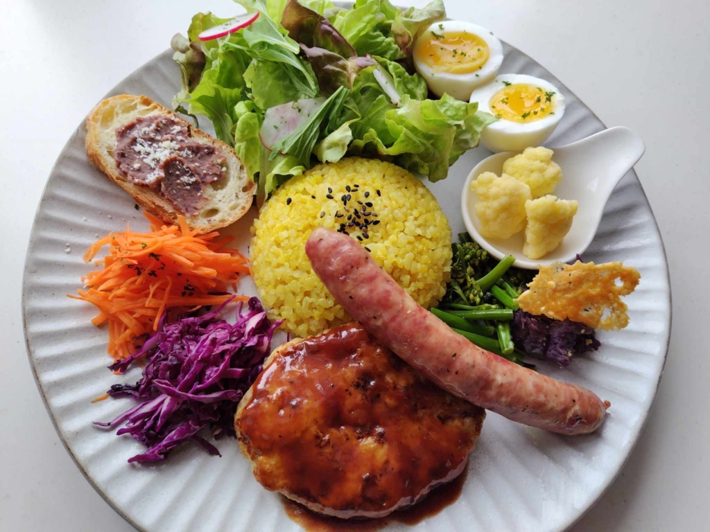 野菜もたっぷり!ご褒美ランチはいかが? -おとなさまランチtrois3(トロワ)