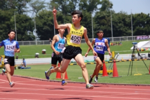 日本中学新記録を樹立-小寺慎之助選手