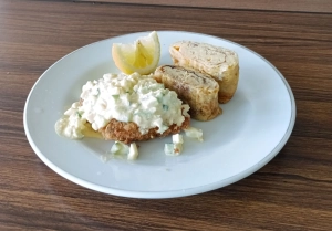 「旬を食べようよ」サークルの料理 カキフライ