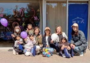 解体前の寮に感謝の惜別　松戸・聖徳大学「和心寮」で棟下式を開催